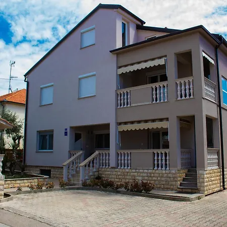 게스트하우스 Barolo 자다르