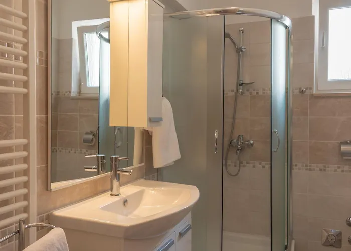 Barolo Гостевой дом Задар